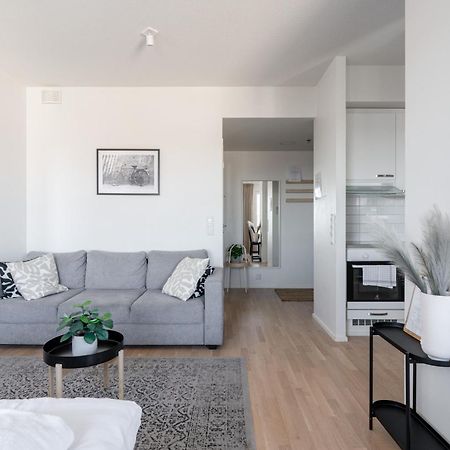 "Pyynikinkulma" - 1Br Apt With Stunning Views, Sauna & Balcony - Hosted By 2Ndhomes タンペレ エクステリア 写真