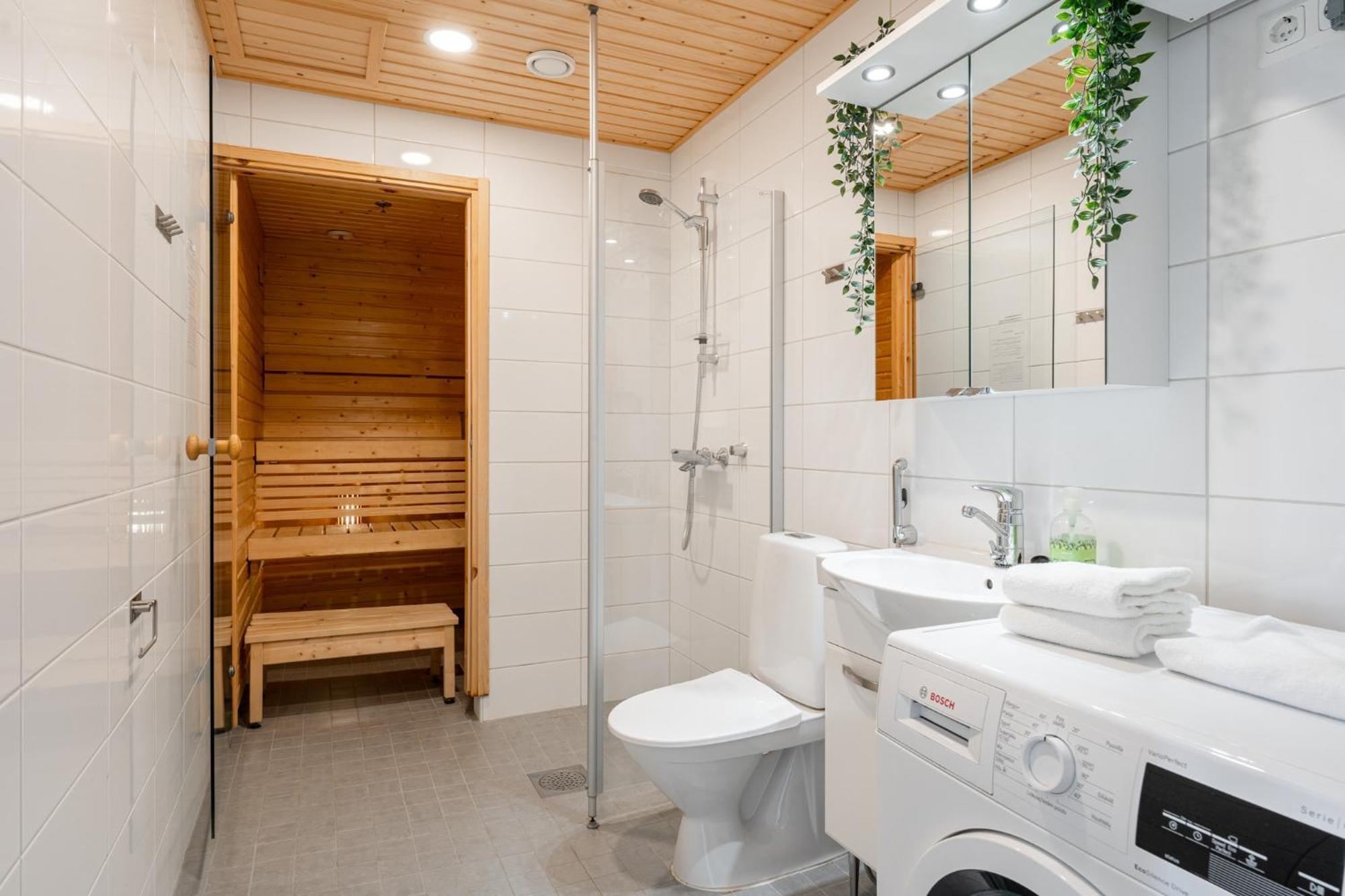 "Pyynikinkulma" - 1Br Apt With Stunning Views, Sauna & Balcony - Hosted By 2Ndhomes タンペレ エクステリア 写真